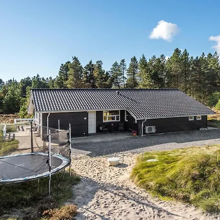 Casa vacanze 4 Bedroom Lovely In Romo Rømø Kirkeby