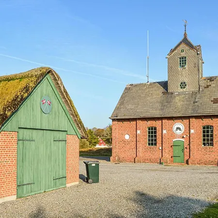 4 Bedroom Lovely In Romo *
