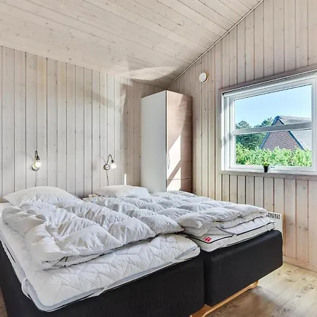 4 Bedroom Lovely In Romo Casa vacanze *